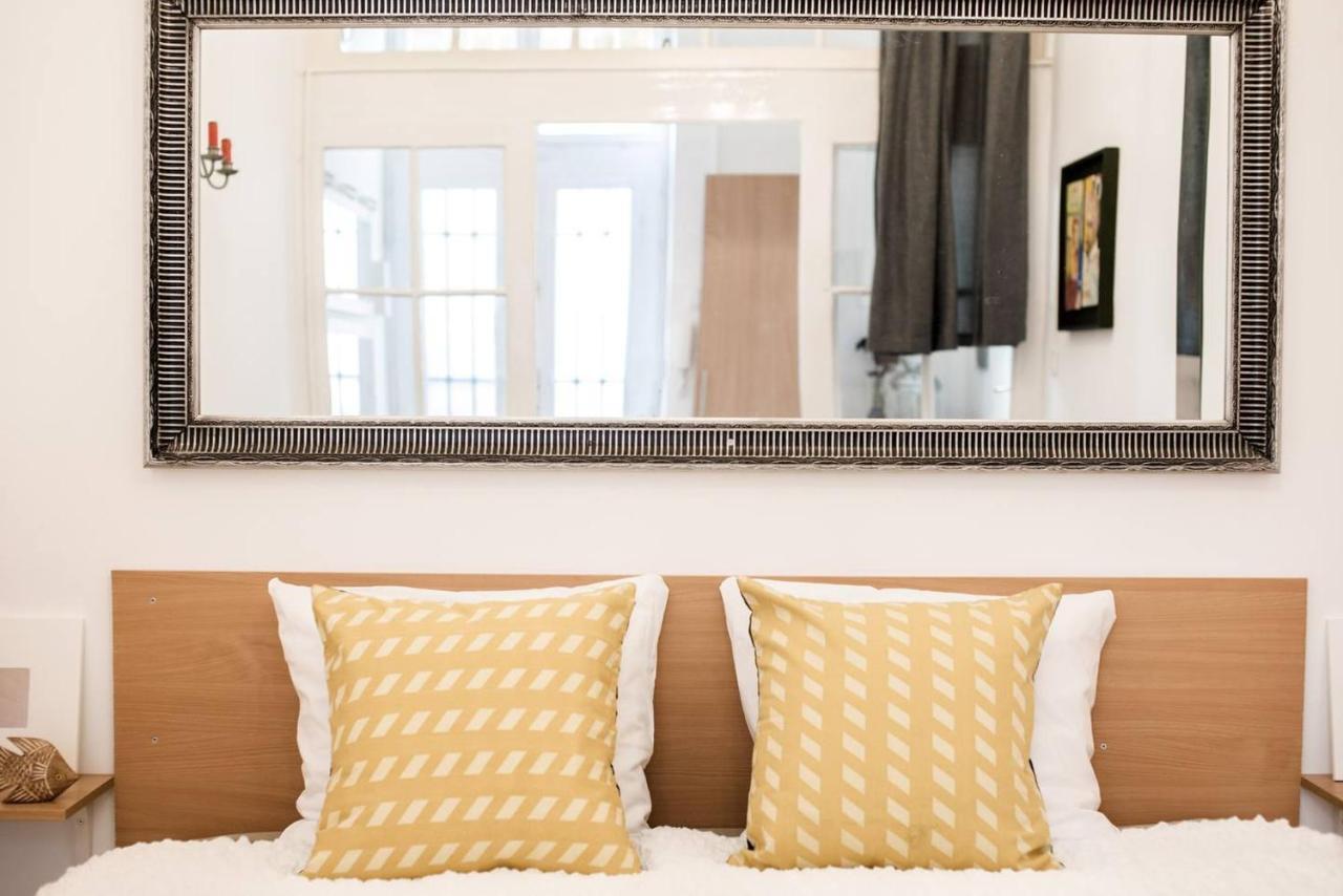 Cosy And Central Apartment With 4 Bedrooms And A/C 부다페스트 외부 사진