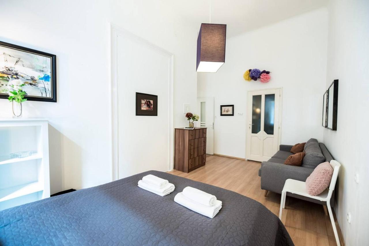 Cosy And Central Apartment With 4 Bedrooms And A/C 부다페스트 외부 사진